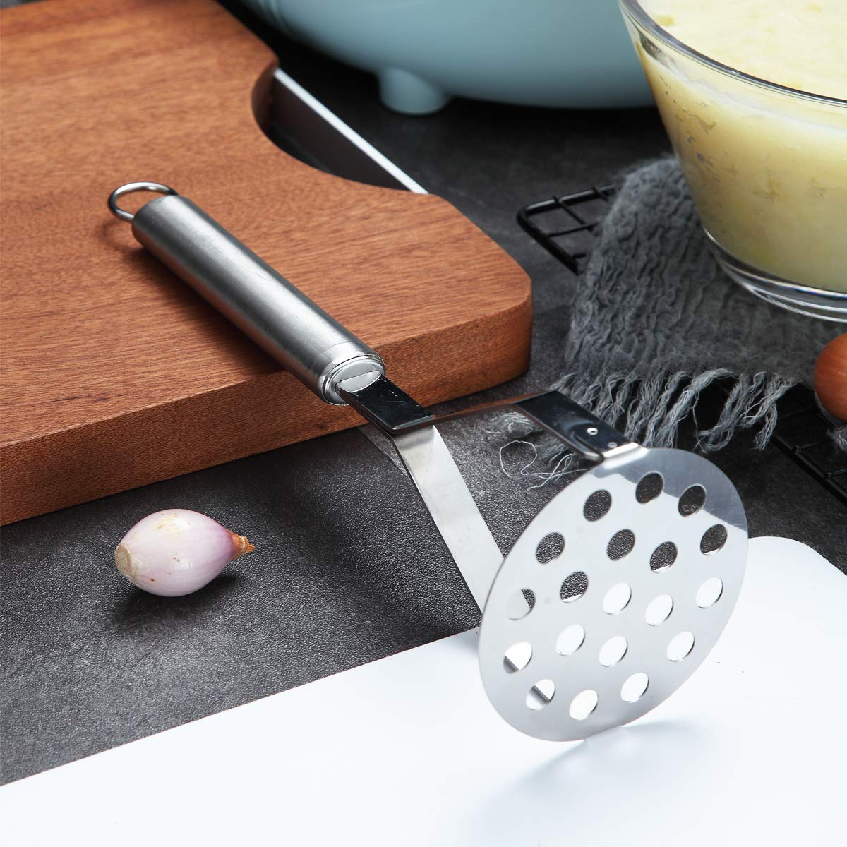 Berglander Stainless Steel Potato Masher, Heavy Duty Metal Potato Ricer, Food Masher Utensil Hand Masher, Vegetables Fruits Vers